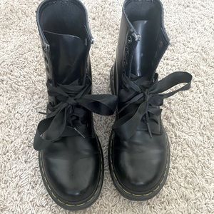 Dr Martens 1460 Smooth Black Leather Boots ❤️